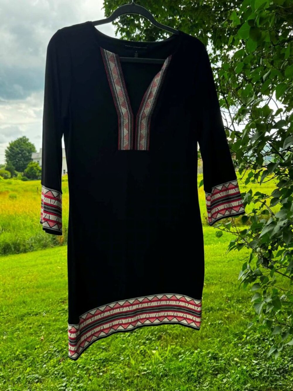 White House Black Market Black Embroidered Dress – Women’s Small